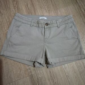 Maurices Women's Tan Cargo Shorts